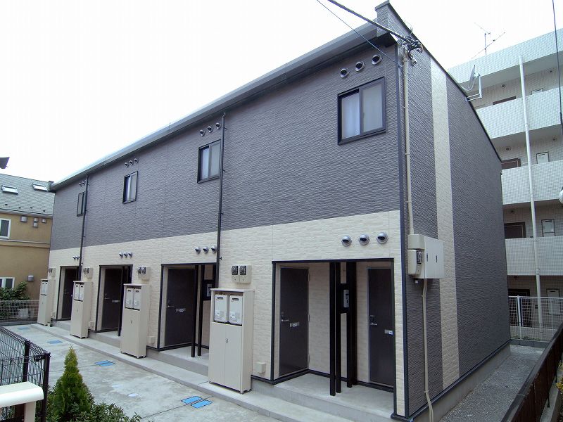 レオパレスRose Innの外観画像