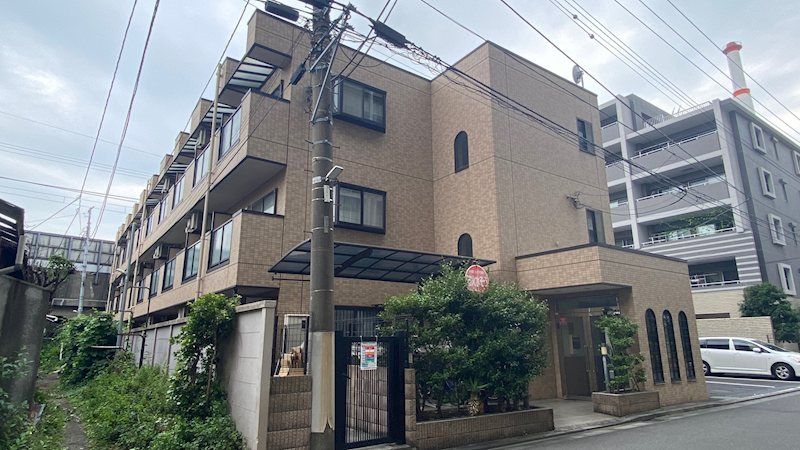 ラティーダ下並木の外観画像
