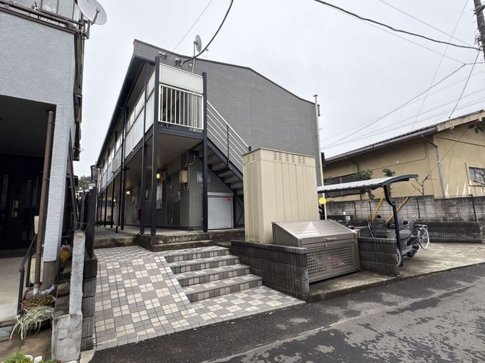 レオパレスJ Kクローバーの外観画像