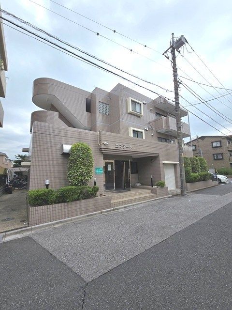 エステート伊田の外観画像