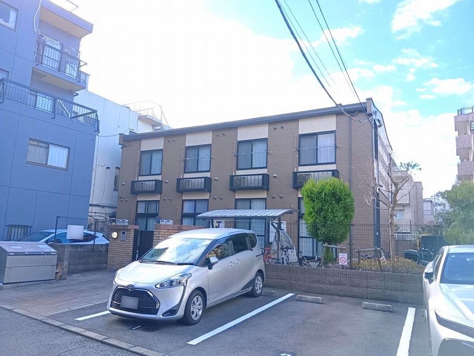 レオパレスアキユマーサの外観画像