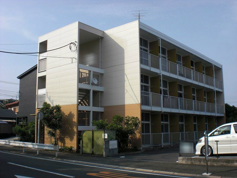 レオパレスフローラIの外観画像