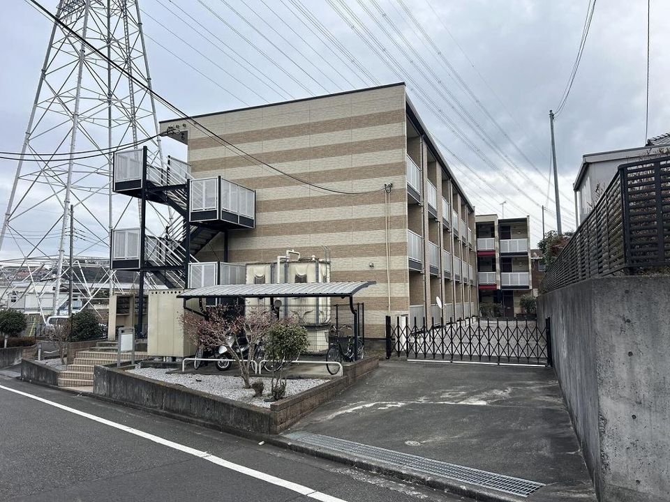 レオパレスコスモスカイの外観画像