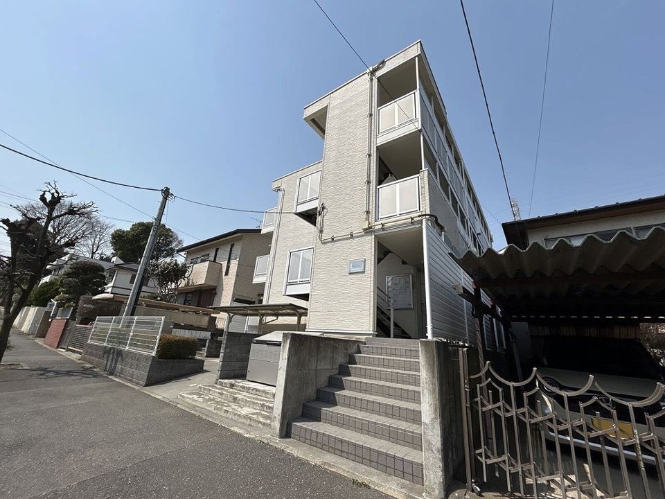 レオパレスアビタンティの外観画像