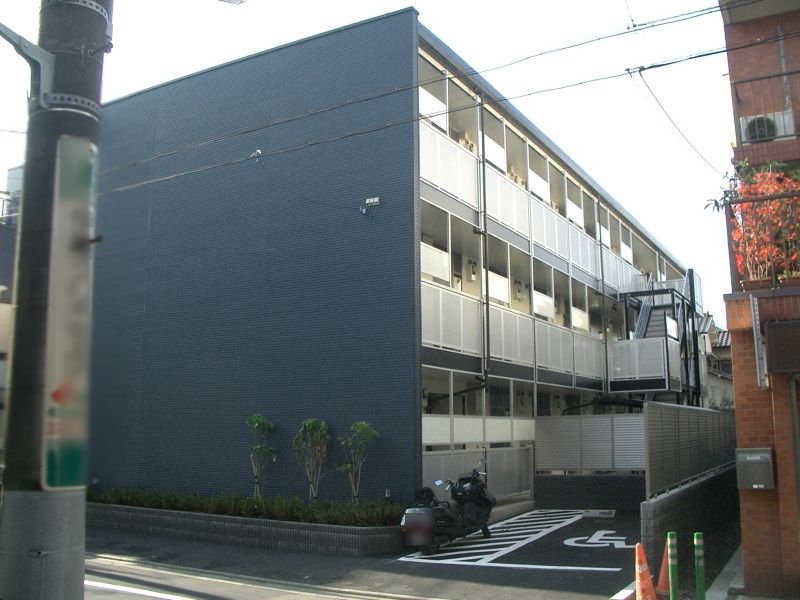 レオパレスオネストの外観画像