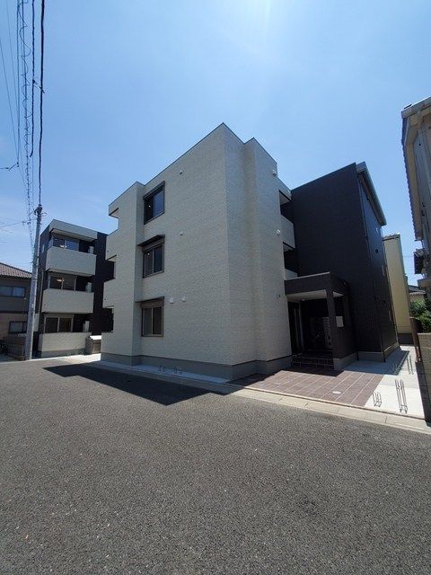 RIS参番館の外観画像