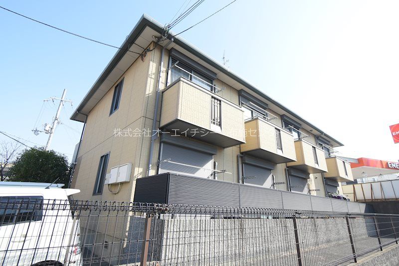 シャーメゾンやまとA棟の外観画像