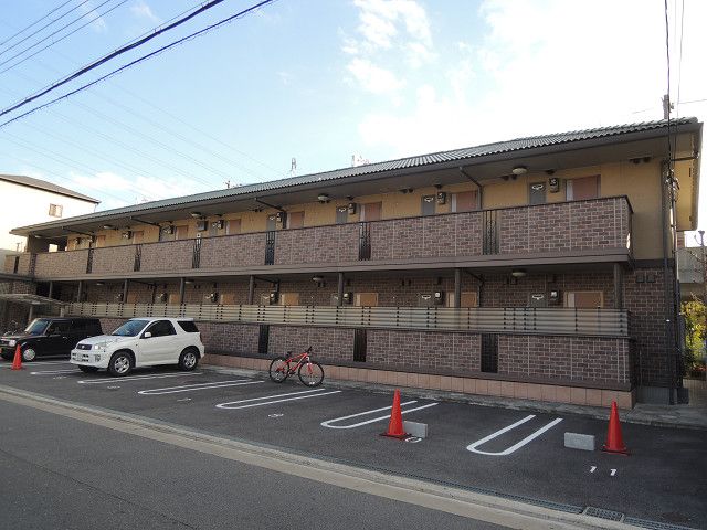 クリエ西山本の外観画像