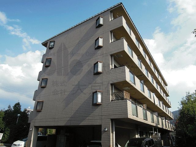 ブランシェ高安の外観画像