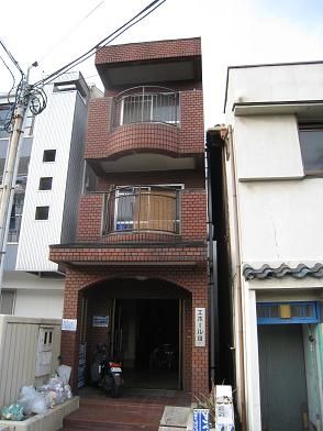 エホールIIIの外観画像