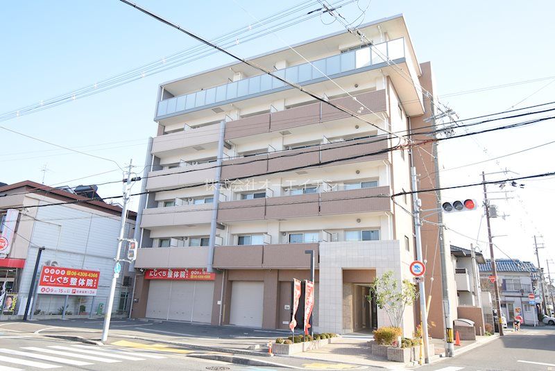 サ・ファミーユの外観画像