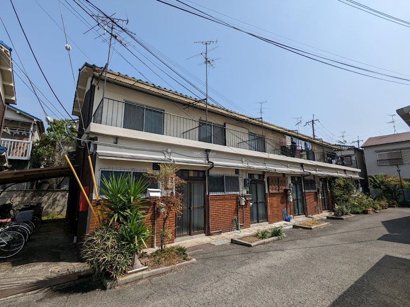林貸家 西棟の外観画像