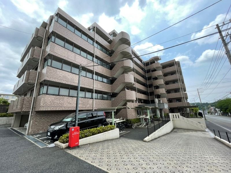 藤セルシオの外観画像