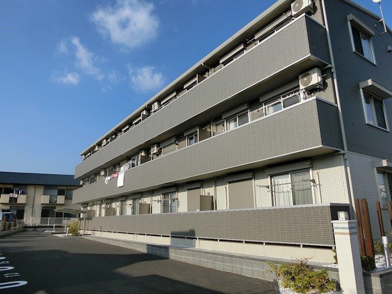 ロイヤルパークス石田の外観画像