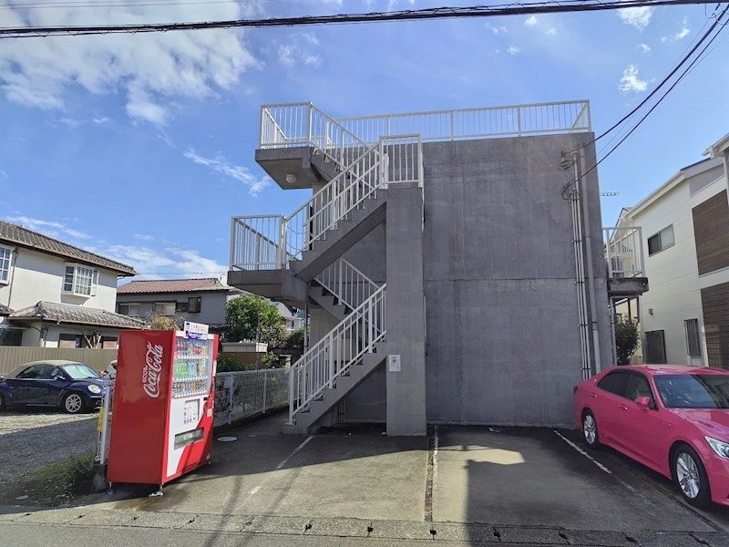 パレス西湘海岸B棟の外観画像