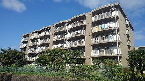 秦野南ヶ丘さつき東住宅(2221号棟)の外観画像