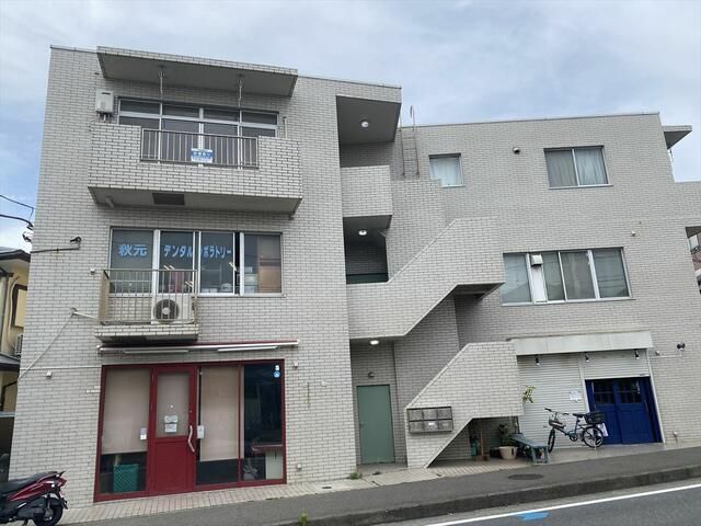 南湖植辰ビルの外観画像