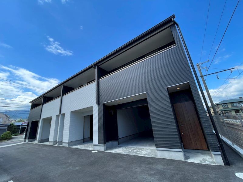 GARAGE TRADITION(ガレージトラディション)の外観画像