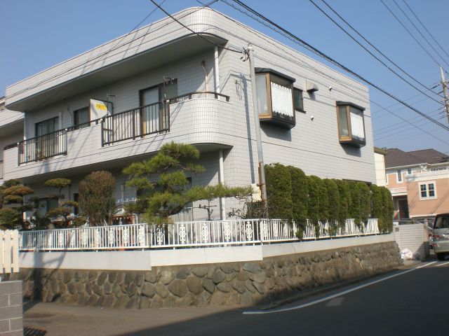 キャトルセゾンの外観画像