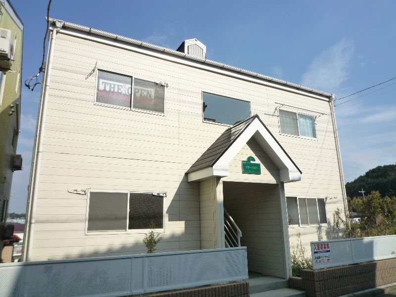 プラーズ愛甲C棟の外観画像