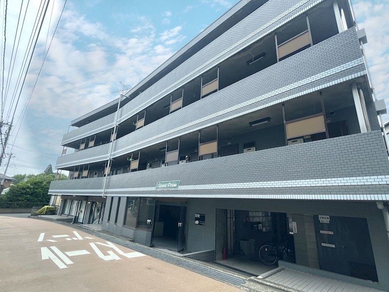 スペースポエムの外観画像