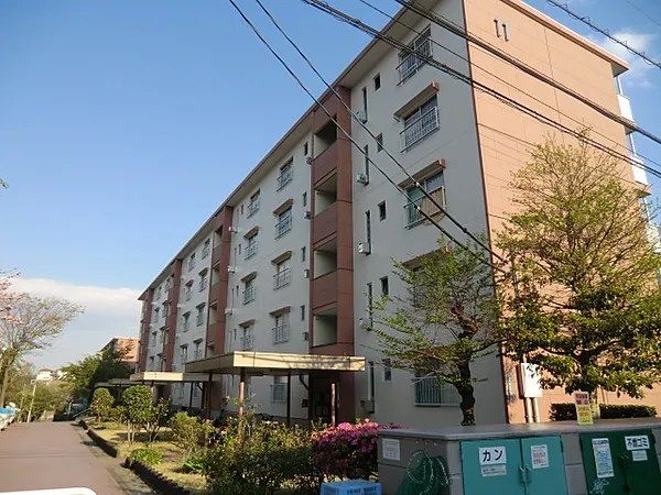 東高森団地11号棟の外観画像