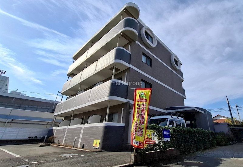 パールサランの外観画像
