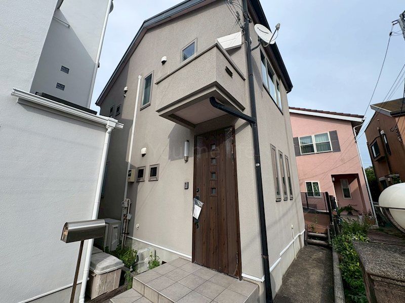 逗子市新宿3丁目貸家の外観画像