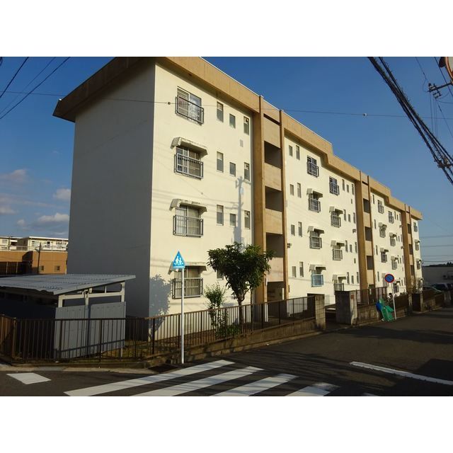 名瀬マンションの外観画像