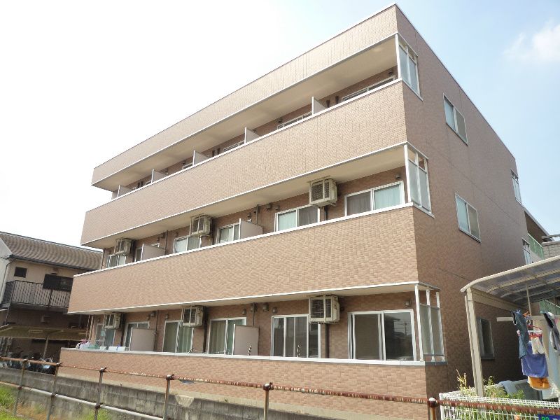泉マンションの外観画像