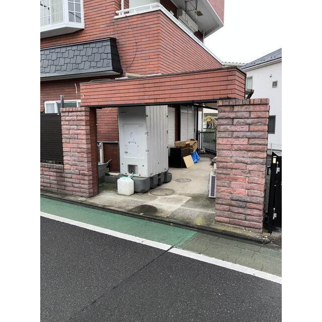 秦野市栄町戸建貸家の外観画像