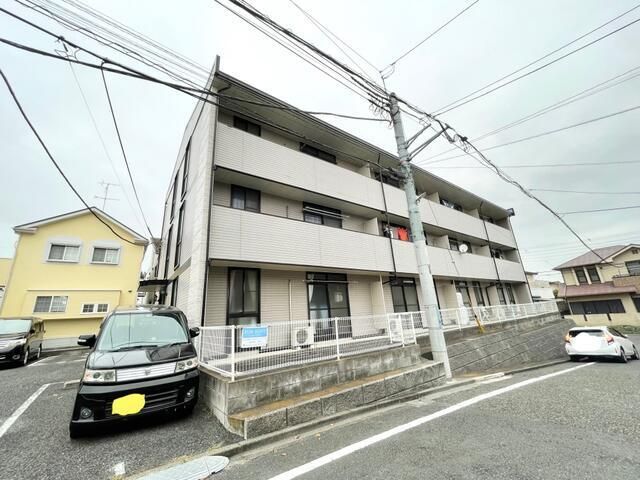 メイゾン・チュトワイエ白旗の外観画像