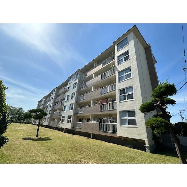 辻堂団地3-5号棟の外観画像