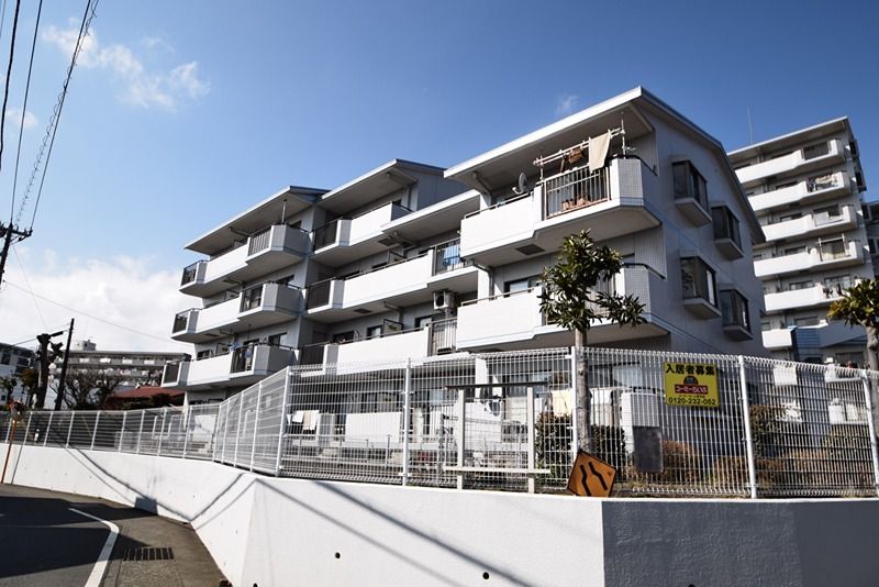内藤マンション B棟の外観画像