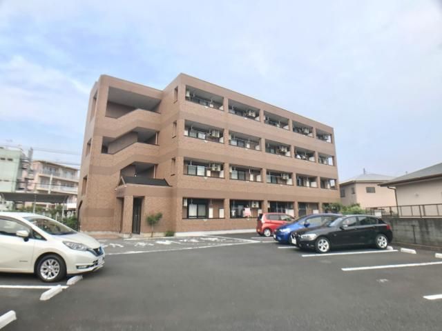 ヴィアーレ・ガーナの外観画像
