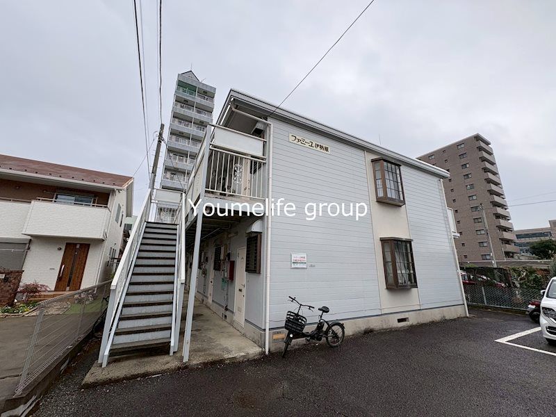 ファミーユ伊勢原の外観画像