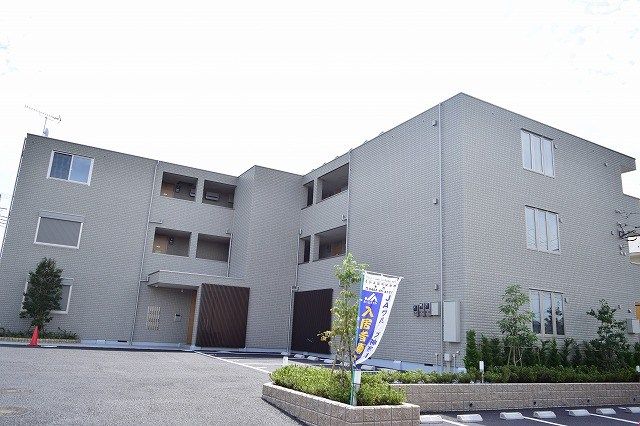 アスティオンの外観画像