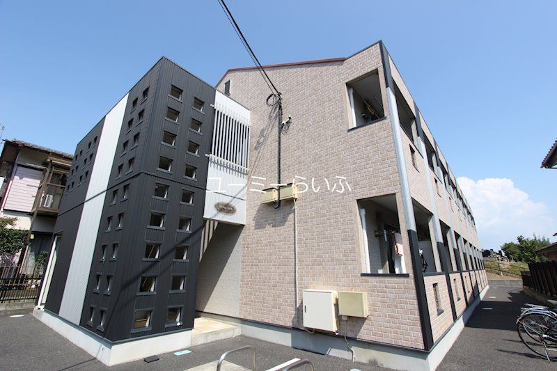 シャルムハイツの外観画像
