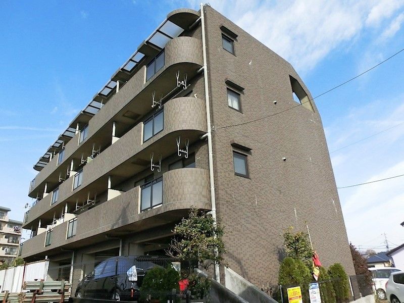 トゥールアブニールの外観画像