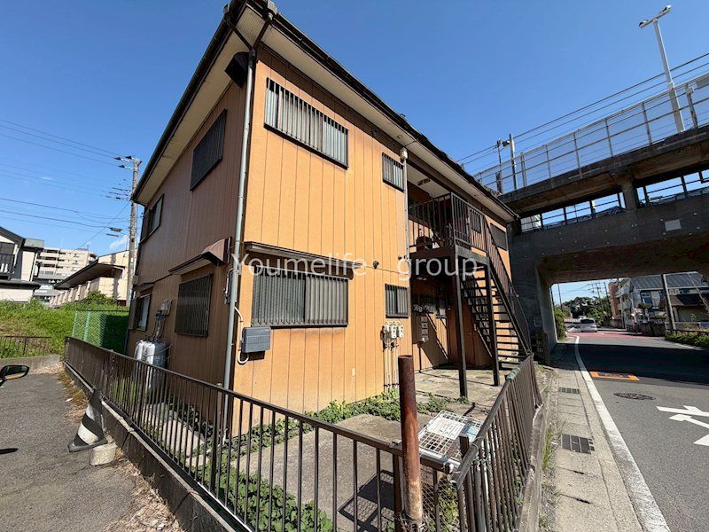 的場アパート厚木駅前の外観画像