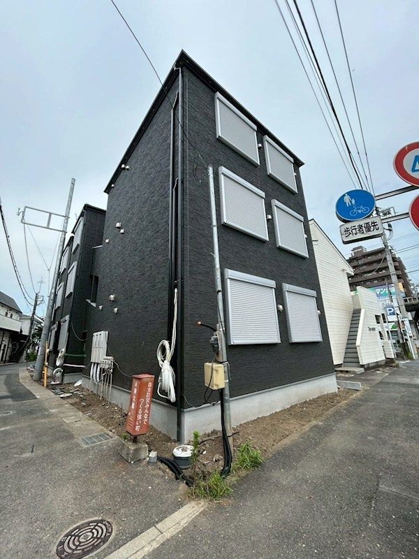 カインドネス本厚木Eastの外観画像