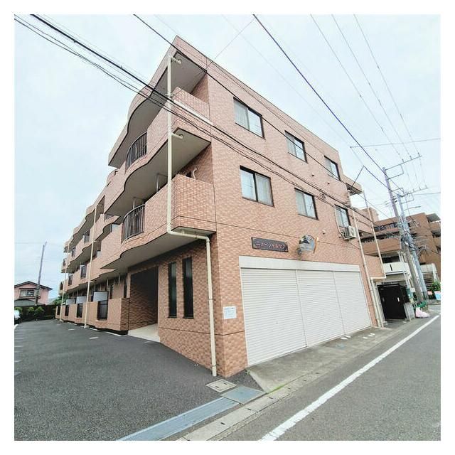 ニューシャルマンの外観画像