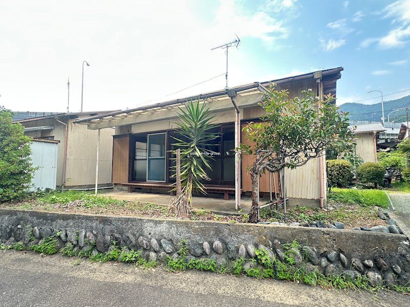 坂田貸家6号棟の外観画像