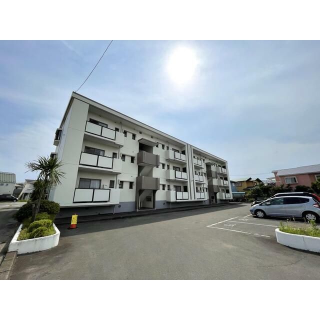 ウエストハイツの外観画像