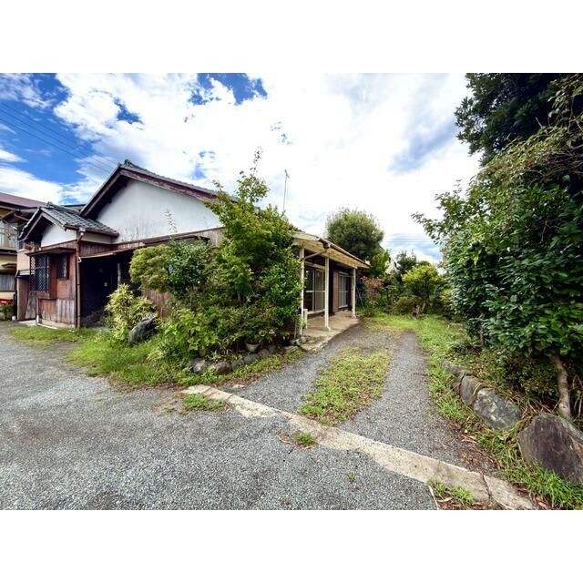 小田原市成田貸戸建の外観画像