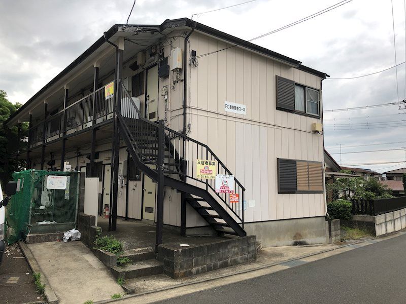 FC秦野鶴巻コーポの外観画像