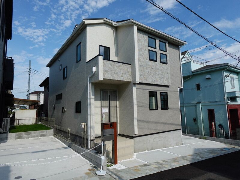 BLOOMING MAISON 秦野市ひばりヶ丘の外観画像