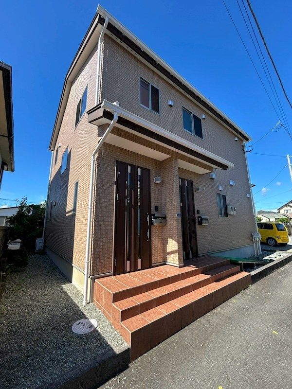 寿町二世帯住宅の外観画像