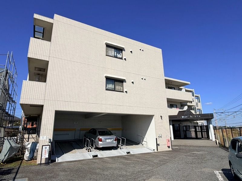 ライオンズマンション愛甲石田の外観画像