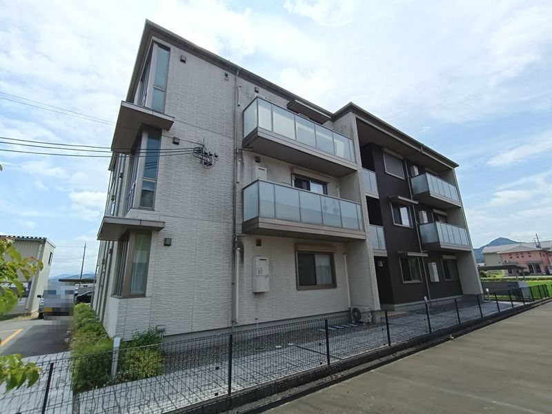 イーストの外観画像